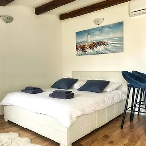  Apartament Tara